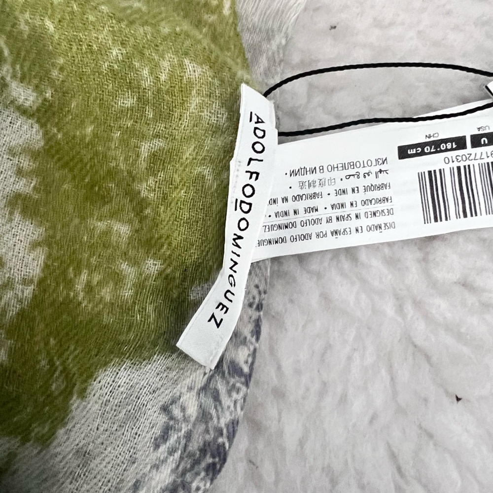 Adolfo Dominguez White Merino Wool Scarf NWT - Picture 16 of 16
